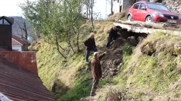 Heyelanlı Bölgede Korku İçinde Yaşıyorlar