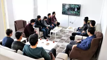 Savaşın ve Yokluğun Çocuklarına Türkiye Sahip Çıkıyor