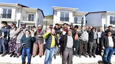 İzmir'de Başkan Kocaoğlu'ndan Heyelan Bölgesine Ev Müjdesi