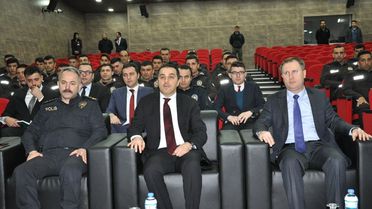 Kars'ta Mahalle Bekçilerine Oryantasyon Eğitimi