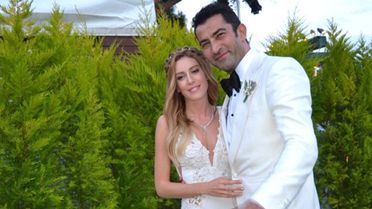Boşanacakları İddia Edilen Sinem Kobal ve Kenan İmirzalıoğlu Kamera Karşısında Aşka Geldi