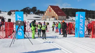 Ağrılı Kayakçılar Yine Zirvede