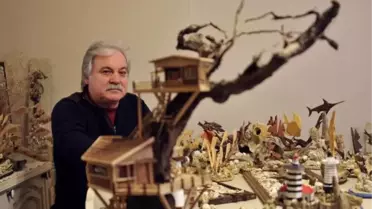 Deniz Kabuklarından Maketler Yapıyor