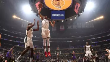 Milwaukee Bucks, Los Angeles Lakers'ı 131-120'yle Geçti