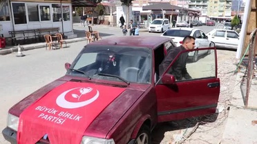 Gündüz İnşaatta, Akşam Seçim Çalışmalarında