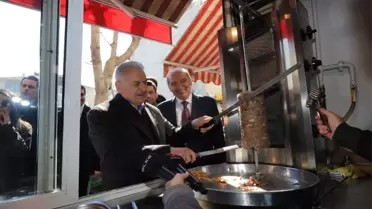 Binali Yıldırım: 'Metrobüs ve Metro Büyükçekmece'ye Gelecek'