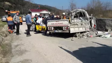 Kamyonet Kaza Yaptı: 1 Yaralı