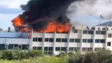 Kıbrıs'ta Girne Amerikan Üniversitesi'nde Yangın Çıktı
