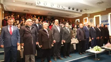 Bayburt'ta 'Deprem ve Kentleşme' Paneli Düzenlendi