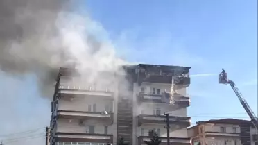 Yalova'daki Yangında 2 Daire Kullanılamaz Hale Geldi