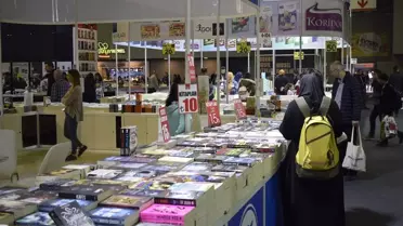Cnr 6. Uluslararası Kitap Fuarı' Açıldı