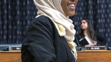 ABD Kongresi'nin Somalili İlk Müslüman Temsilcisi İlhan Omar'a Linç Kampanyası