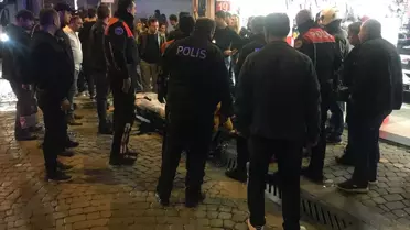 İzmir'de Bıçaklı Kavga: 1 Yaralı