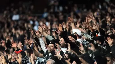 Taraftarlardan Guti Tezahüratları