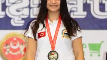 Edirneli Bilek Güreşi Sporcusunun Milli Başarısı
