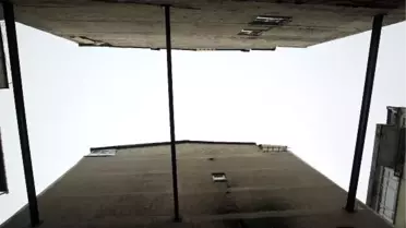 Eğim Oluşan Binaya Demir Direkli Önlem