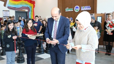 Akyazı Sgm'de Minik Ressamların Sergisi Açıldı