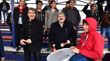 Başkan Can Tribüne Çıktı, Amigo Gibi Davul Çalıp Tezahürat Yaptı