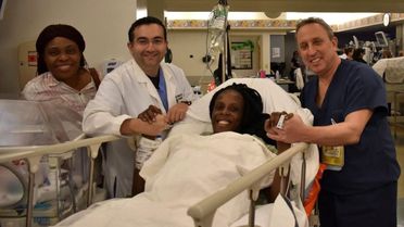 Dokuz Dakikaka Altı Bebek Dünyaya Getirdi