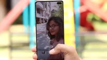 Samsung Galaxy S9'lara Galaxy S10'un Özçekim Özelliği Geldi