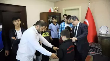 Başkan Eser'den Güreşçilere Destek