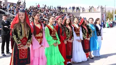 Ömer Halisdemir Üniversitesinde Nevruz Coşkusu