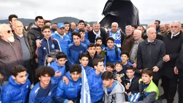 Sarıyer'in Sembolü 'Beyaz Martı' Heykeli Açıldı