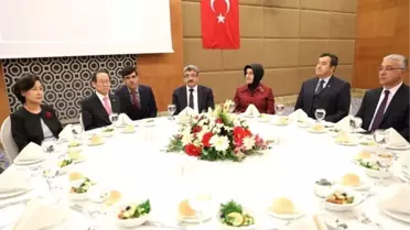 Van'daki Kore Gazileri Onuruna Yemek