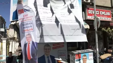 Adli Sicil Kaydını 9 Metrekarelik Afişe Bastırıp, Meydanlara Astı