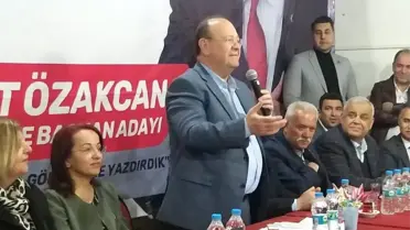 Mesut Özakcan Seçim Çalışmalarını Yılmazköy'de Sürdürdü
