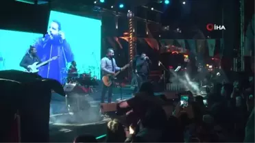 Avcılarlı Gençler 'Gece Yolcuları' Şarkılarıyla Eğlendi