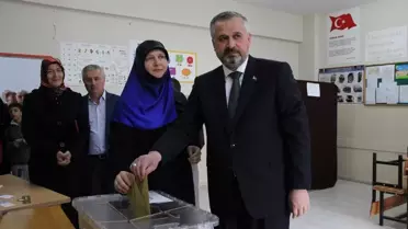 Bafra Belediye Başkan Adayları Oylarını Kullandı