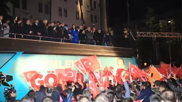 AK Parti'den Meydanda Kutlama