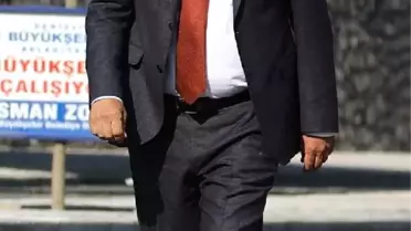 Denizli'de AK Parti'li Zolan Koltuğunu Kaptırmadı