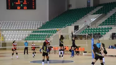 Bahar Şenlikleri Spor Heyecanı Voleybolla Sürdü