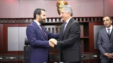 Elazığ Belediyesinde Devir-Teslim Töreni