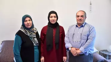 Belçika'da İşe Alındıktan Sonra Başörtülü Denilip İşten Çıkarılması İstendi