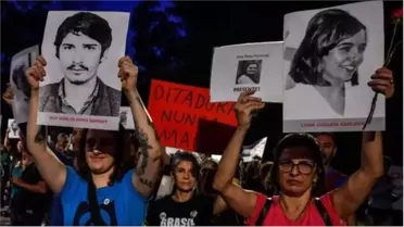 Brezilya'da Ders Kitapları '1964 Darbesini İnkar Etmek Üzere Revize Edilecek'