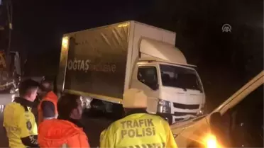 Kocaeli'de Zincirleme Trafik Kazası: 4 Yaralı