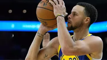 Stephen Curry Gerçeği! Görmeden Atıyormuş