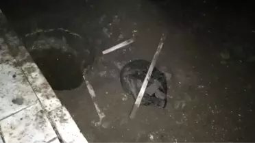 Define Hırsızları, Tarihi Caminin Temelinde Kazı Yaparken Yakalandı!