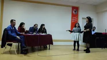 Sivas'ta 'Annem ile Sahnedeyim' Şarkı Yarışmasının Ön Elemesi Yapıldı