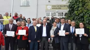 Erdek Belediye Başkanı Hüseyin Sarı Mazbatasını Aldı