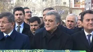 Abdullah Gül'den Yeni Parti Kuracağı Konuşulan Babacan ve Davutoğlu'na Talimat: Bekleyin