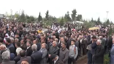 Anadolu Otoyolu'nda Tırla Minibüsün Çarpışması - 5 Kişinin Cenazesi Kızıltepe'de Toprağa Verildi -...