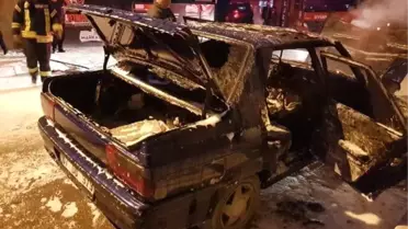 Bartın'da Motoru Tutuşan Otomobil Alev Topuna Döndü