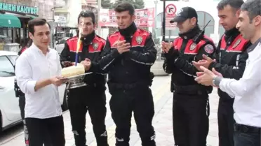 Kavga İhbarına Giden Yunus Timlerine Pastalı, Konfetili Kutlama