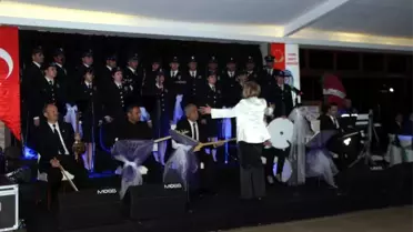 Kayseri'de İlk Defa Polis Korosu Konser Verdi