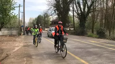Lise Öğrencileri Polisler İçin Pedal Çevirdi