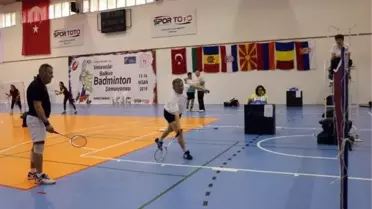 Veteranlar Balkan Badminton Şampiyonası Antalya'da Başladı